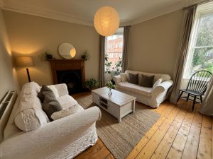 Broughton Road, Edinburgh, EH7 4EQ